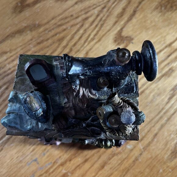 VTG Trinket Box Whimsical Sewing Machine Notions Chest Drawers Yarn Dress Lid - Picture 6 of 9